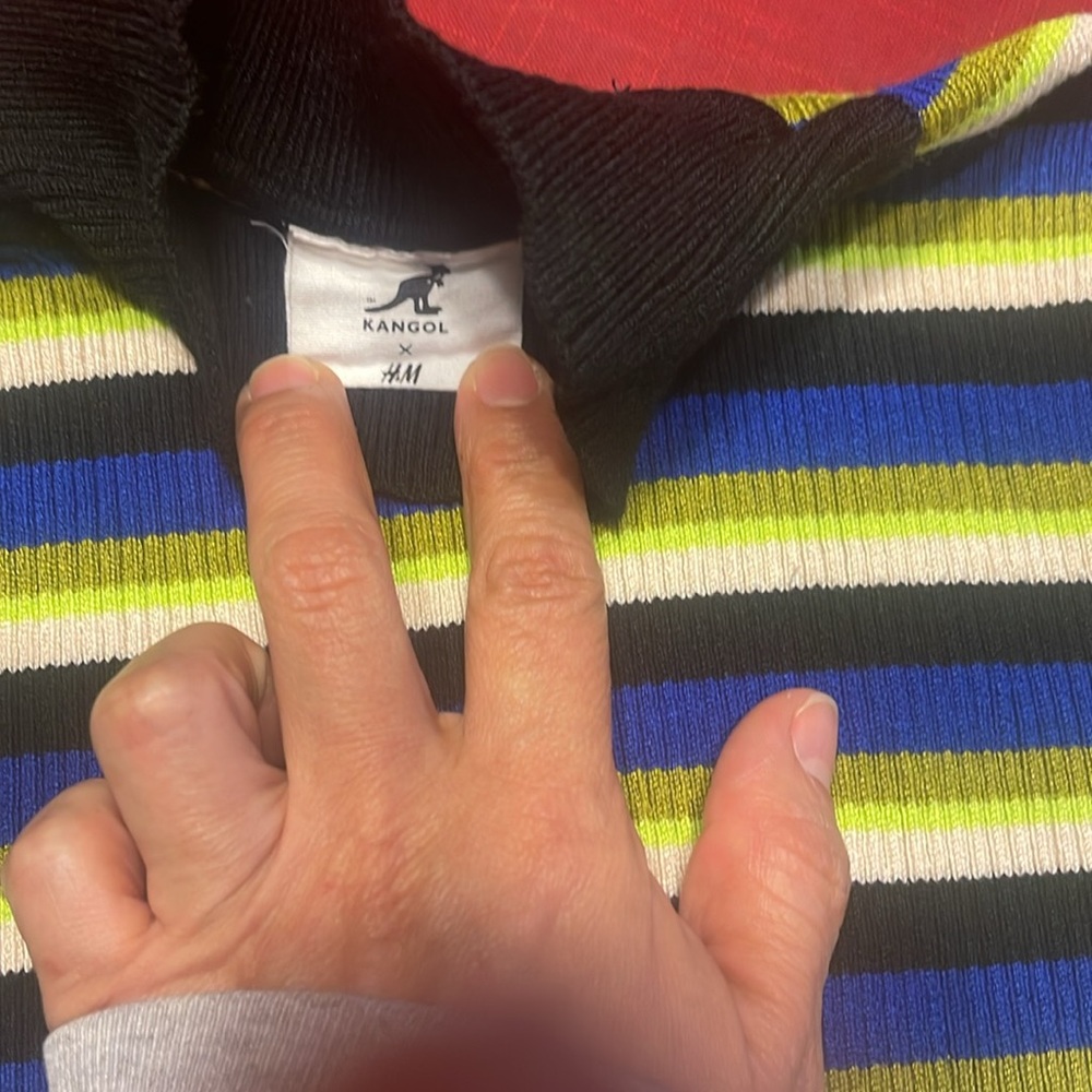 Turtle neck!!! - Picture 4 of 7